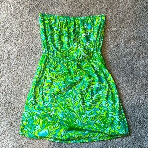 Lilly Pulitzer Strapless dress. Size Large.